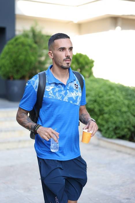 Trabzonspor Galatasaray maçı için İstanbul'a gitti 14